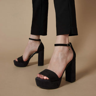 Sandalia WESTIES Wekenedy  Gamuza textil Color Negro