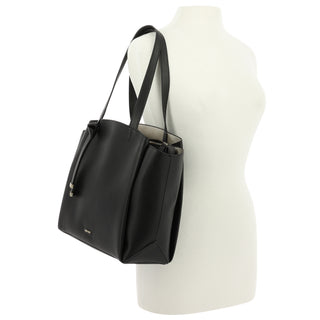 Bolsa Tote NINE WEST Ngn102623 Gaya Sintetico Color Negro